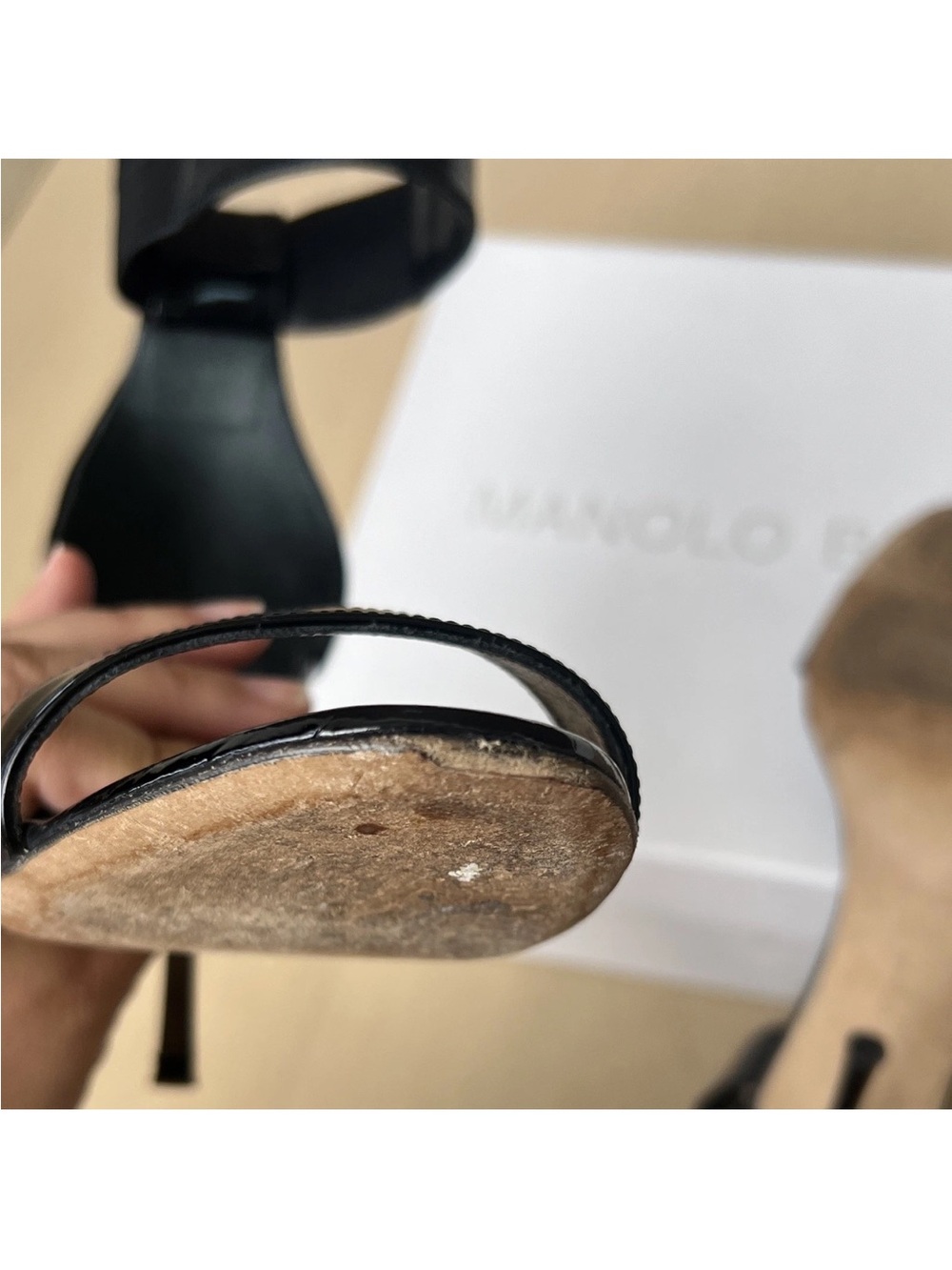 Manolo Blahnik Loma Black Patent Leather Strappy Heel Heel EU 38.5 - Picture 6 of 13